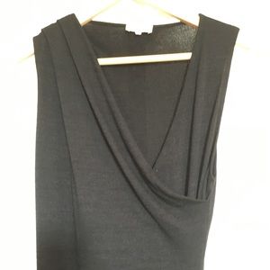 Sleeveless dress